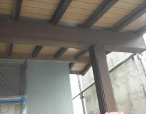 玄関天井木部：キシラデコール・ウォルナット仕様！防腐・防カビ・防虫効果！邸のBefore（施工前）の様子